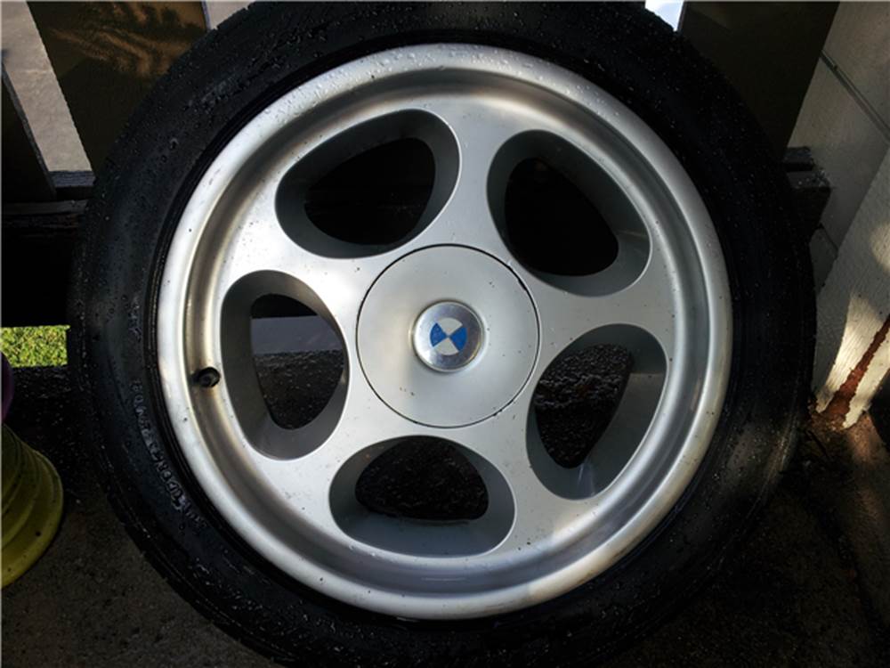 bmw m1 wheels