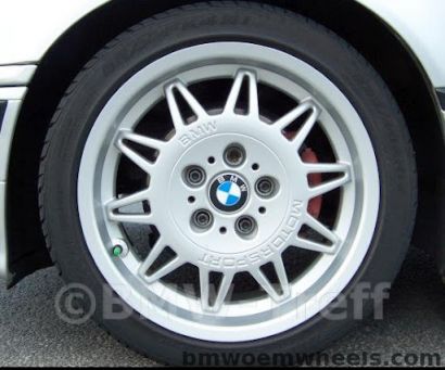 Estilo de rueda de BMW 22