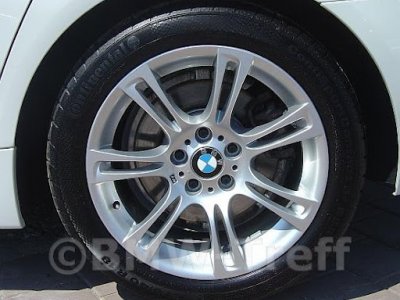 Stilul roții BMW 350