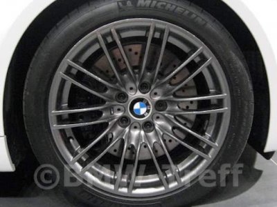 Estilo de rueda BMW 260