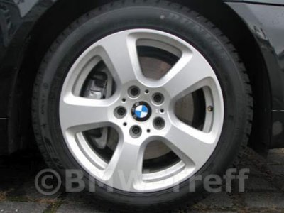 Estilo de rueda BMW 243