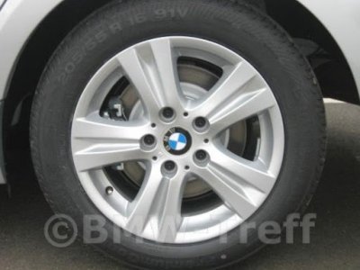 Estilo de rueda BMW 222