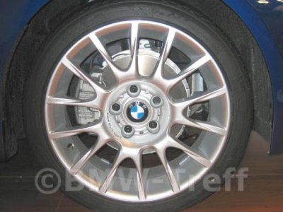 Estilo de rueda BMW 216